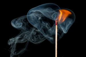 Így akadályozza meg a tűzeseteket az intelligens hibaérzékelő