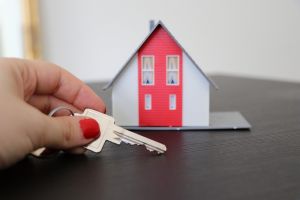 A többség fontosnak tartja lakásbiztosítása értékkövetését egy kutatás szerint